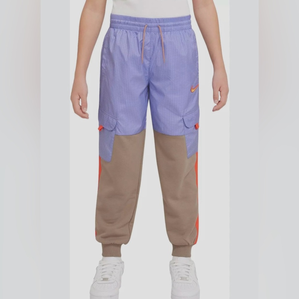 Nike Boy's Outdoor Play Loose Fit‎ Cargo Pants (Light Thistle/Khaki, XL